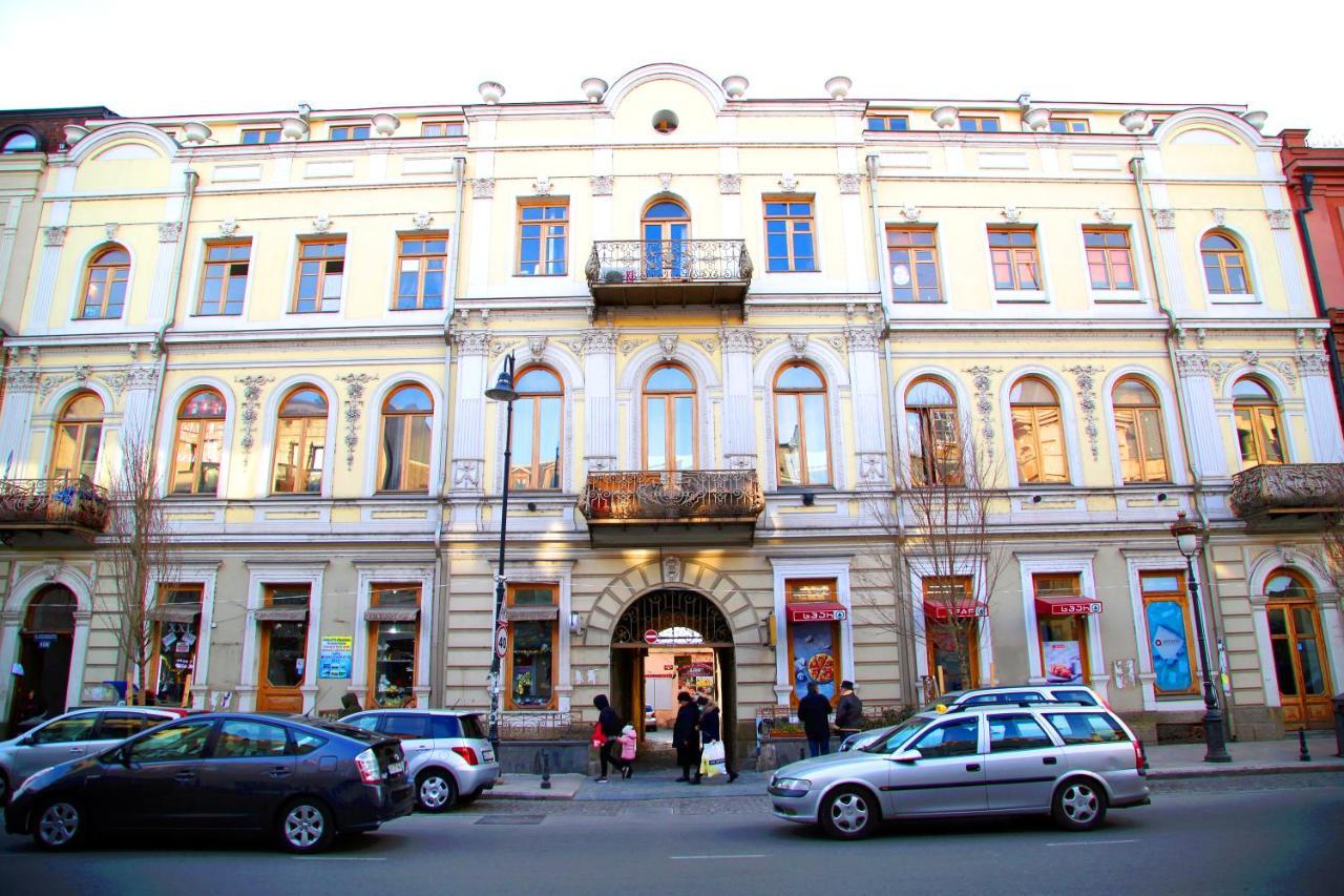 Family Apartments Tbilisi Esterno foto